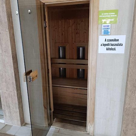 Oázis Wellness Apartman Hajdúszoboszló Exterior foto