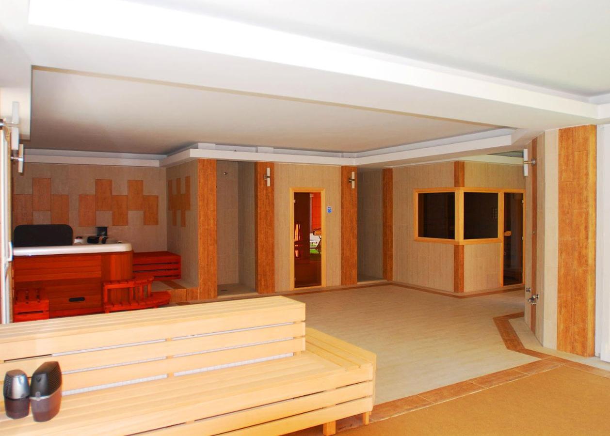 Oázis Wellness Apartman Hajdúszoboszló Exterior foto