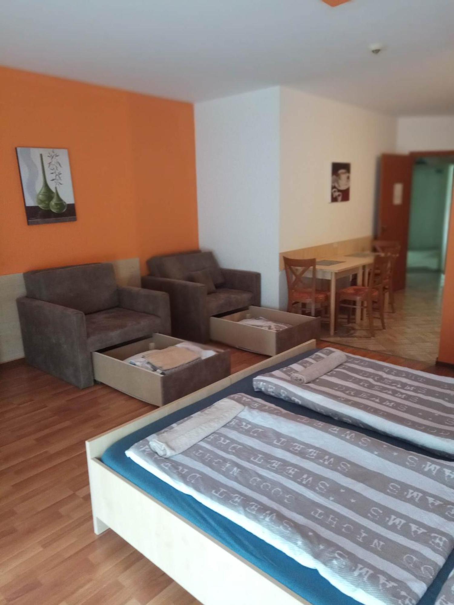 Oázis Wellness Apartman Hajdúszoboszló Habitación foto