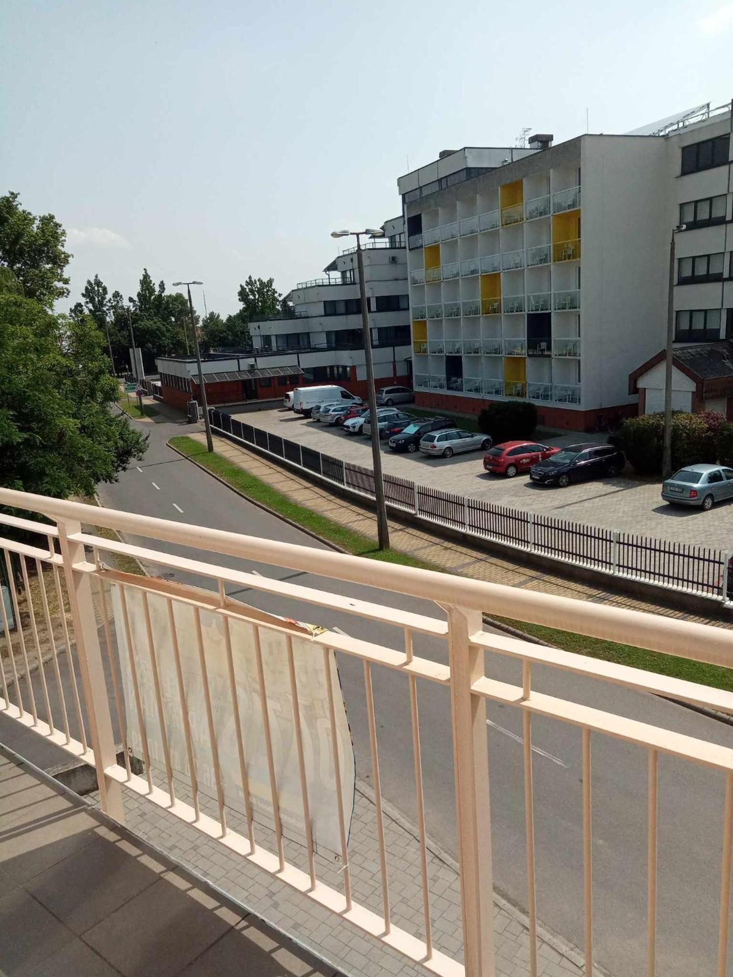 Oázis Wellness Apartman Hajdúszoboszló Exterior foto
